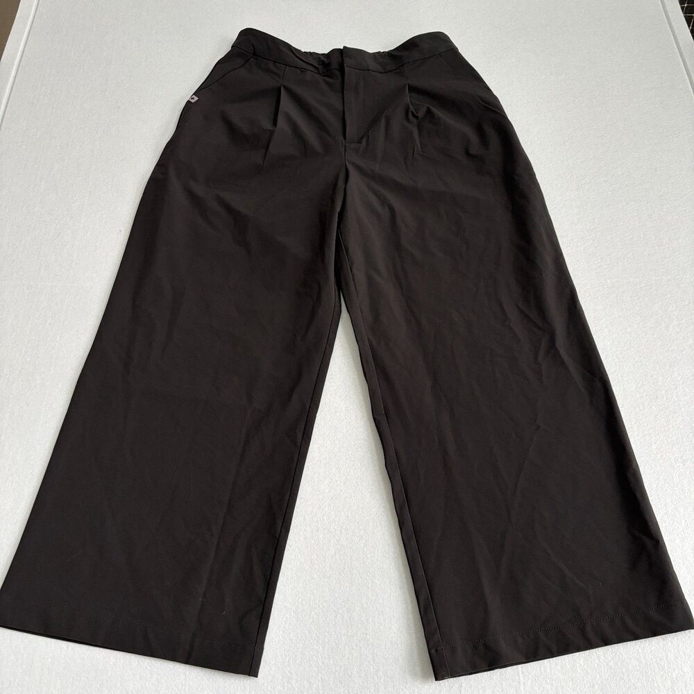 FIGS Pro High Waisted Wide Leg Trouser in Black - Picture 3 of 9